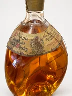 Dimple Blended Scotch Whisky — John Haig, cropped view (B0091)