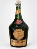 Bénédictine D.O.M. — 70 cl, tan labels / gray cap (B0095)